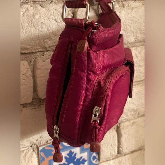 E.T.A Everyday Travel Adventure Burgundy Crossbody - Picture 4 of 7